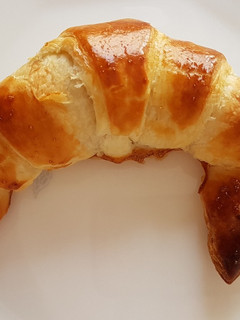 Una foto de Croissants 🥐 rellenos 🍫 caseros
