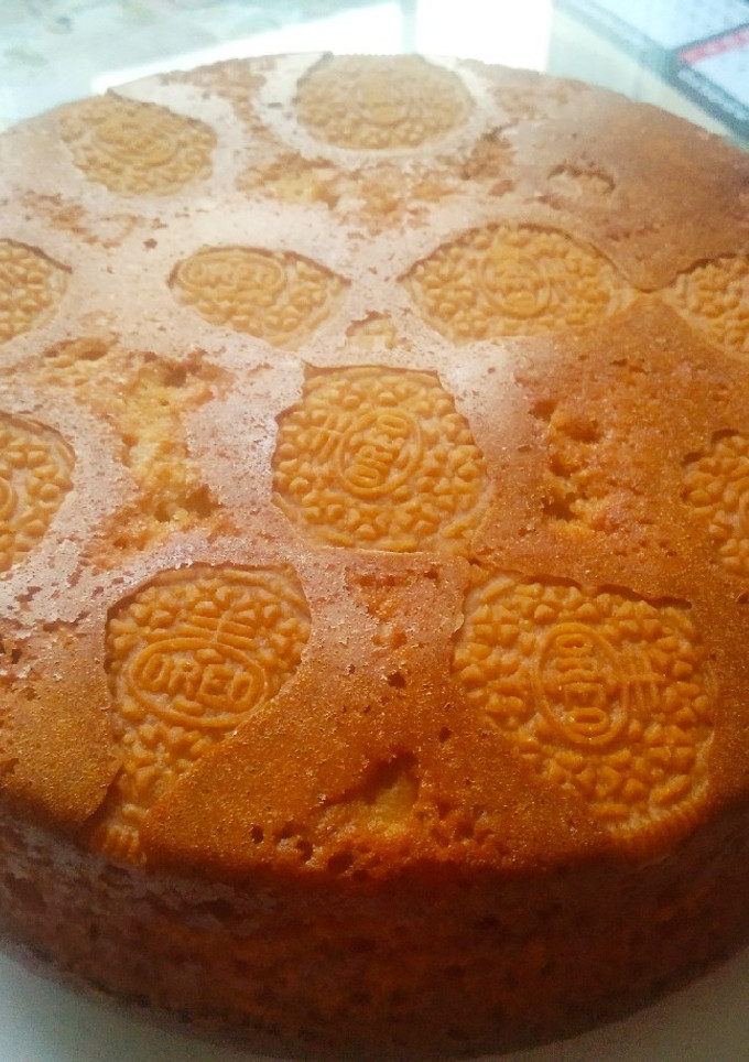 Una foto de Bizcocho de galletas Oreo Golden