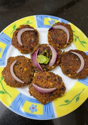 मटन टिक्की कबाब (mutton tikki kebab recipe in hindi) रेसिपी मुख्य फोटो