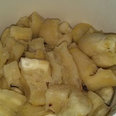 A picture of Boiled cassava.