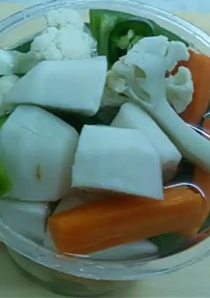 A picture of Lebanese Pickle.