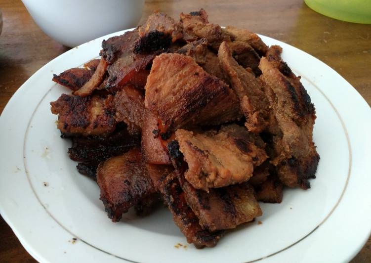 Bagaimana Menyiapkan Sate babi tanpa dibakar dan ditusuk 😋, Lezat Sekali