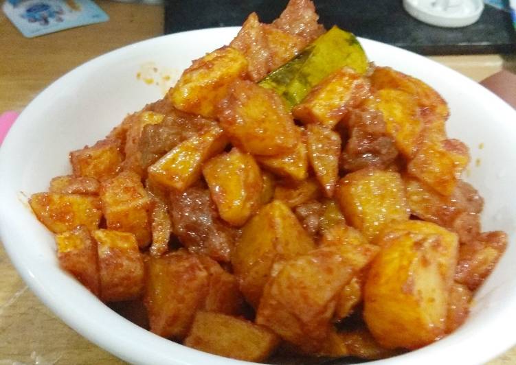 Anti Ribet, Bikin Sambel Goreng Kentang+Tetelan Menu Enak