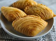 Gambar karipap malaysia ayam