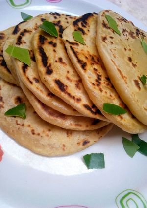 A picture of Naan bread.