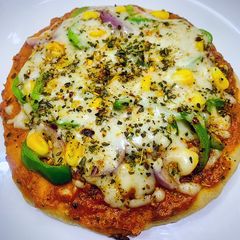 A picture of Tawa Wheat Pizza.