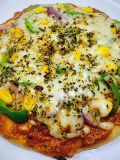 A picture of Tawa Wheat Pizza.