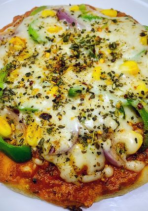 A picture of Tawa Wheat Pizza.