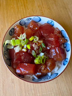 A picture of Japanese Tuna Poke Bowl.