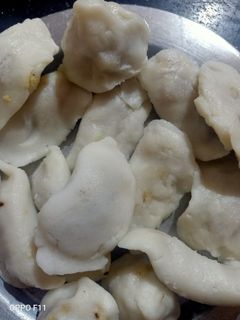 விநாயகர் மோதக கொழுக்கட்டை (Vinayagar mothaga kolukattai recipe in tamil) செய்முறை முக்கிய புகைப்படம்