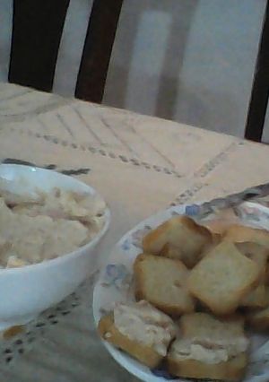 Una foto de Paté de palitos de cangrejo a la gaditana
