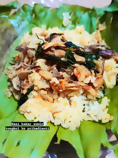 Foto resep Nasi bakar suwir tongkol