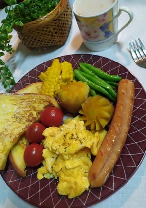 德國脆腸早餐 的食譜成品照片