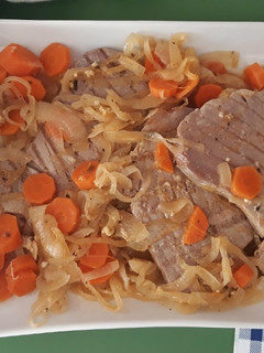 Una foto de Atún encebollado
