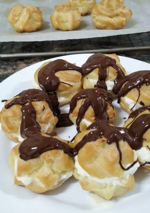 Una foto de Profiteroles