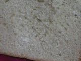 Pan blanco en máquina de pan