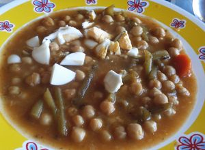 Una foto de Garbanzos con tagarninas