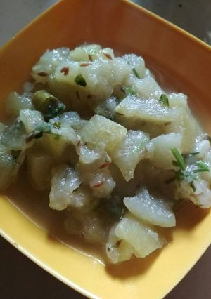 A picture of Bina masale ki lauki sabji.