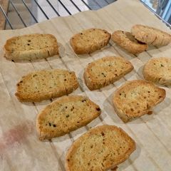 A picture of Marmite & Mustard Savoury Biscuits.