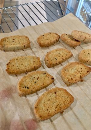 A picture of Marmite & Mustard Savoury Biscuits.