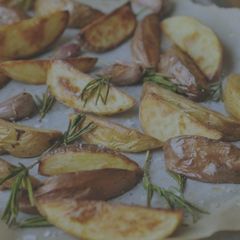 A picture of Oven baked potatoes.