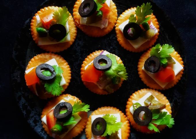 Monaco Canapes