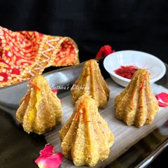 A picture of Multigrain Modak.