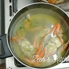 A picture of Crab Soup.