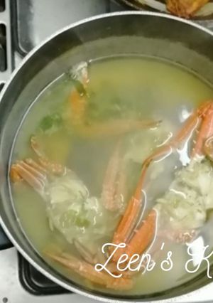 A picture of Crab Soup.