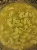 Sopa de coditos sin tacc con mi caldito de hoy