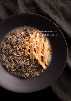 A picture of Wholegrain Porridge.