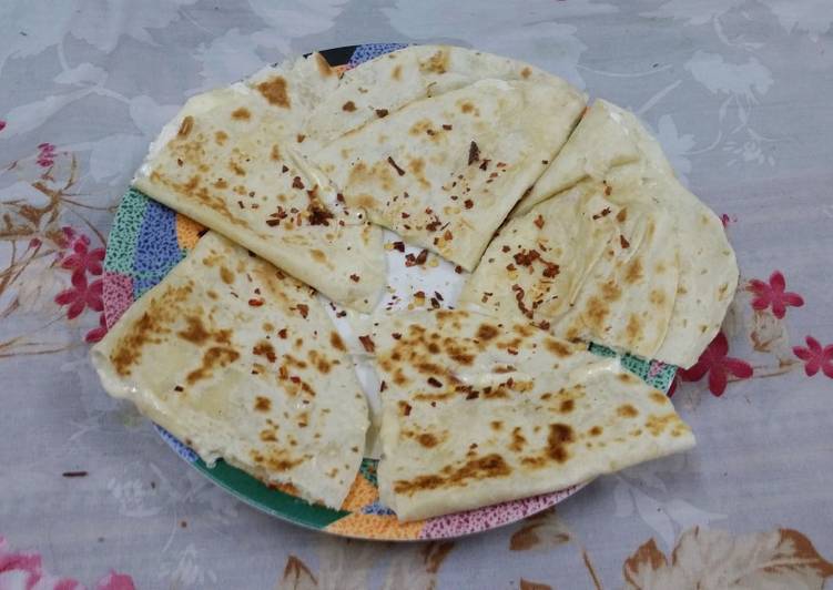 Steps to Make Cheesy Quesadillas