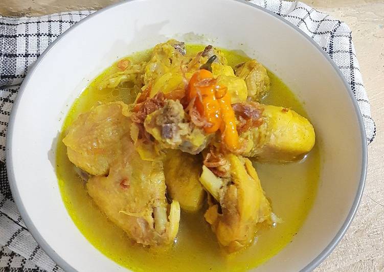 Ayam Kuah Bumbu Kunyit