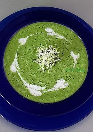 A picture of Spinach Cream Soup.