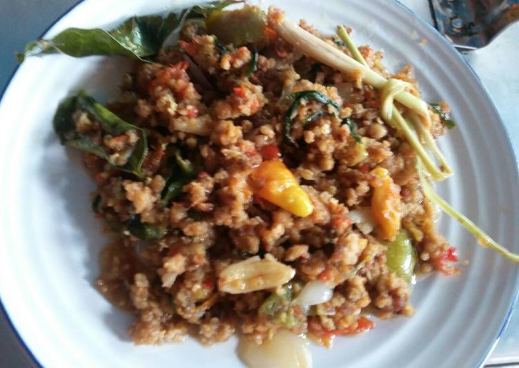 Langkah Mudah untuk Menyiapkan Sambal oncom Goreng, Enak Banget