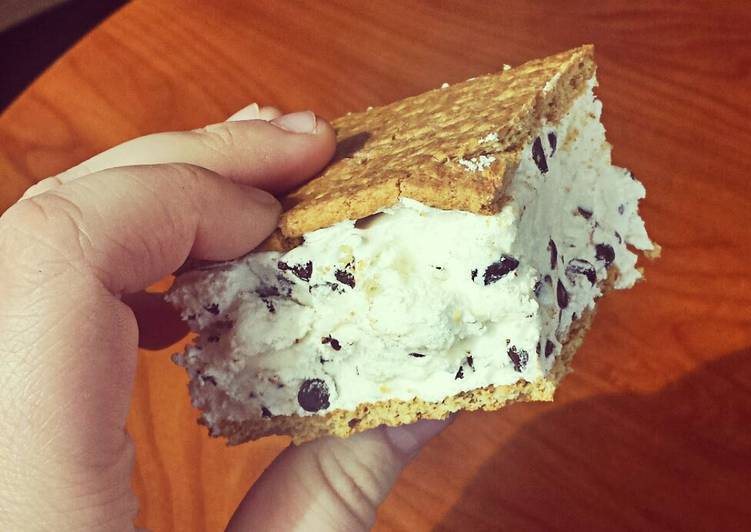 Recipe of Any-night-of-the-week Icebox Smores