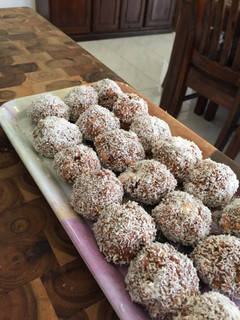 A picture of Chocolate Balls.
