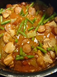 A picture of Gumbo chicken, for 2.