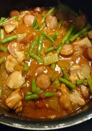 A picture of Gumbo chicken, for 2.