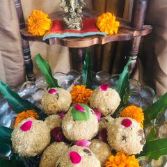 A picture of Laddoo.