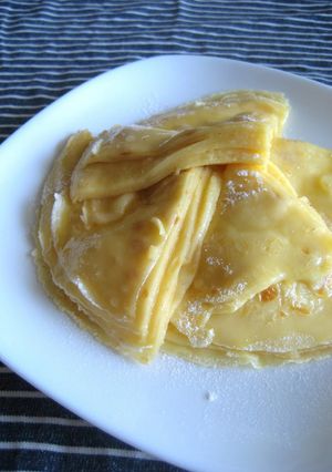 A picture of Simple Sticky Rice Flour Crepe.