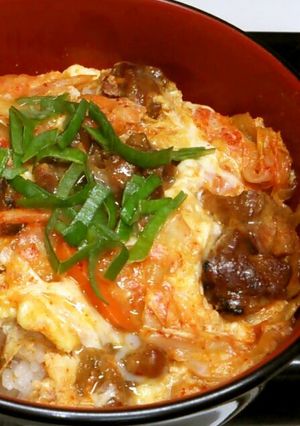A picture of Kimchi and Egg Rice Bowl (and Oyako-don with Tinned Yakitori Chicken).