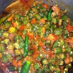 okra gravy A picture of okra gravy.