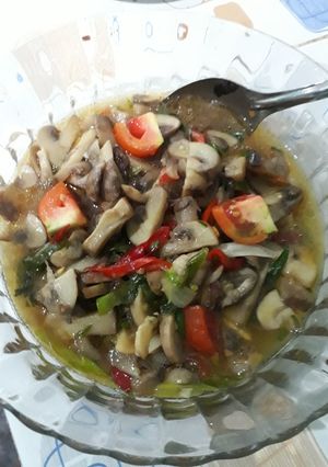 Foto resep Oseng jamur kancing saos tiram