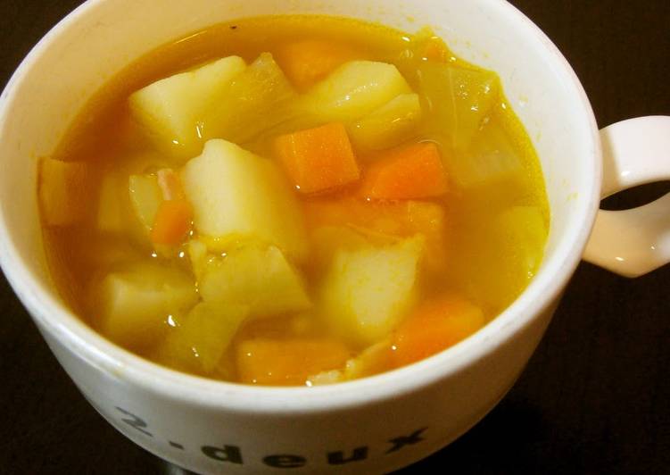 Homemade Easy Vegetable Soup Made with Stock Cubes