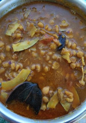 A picture of Chana dal Tadka.