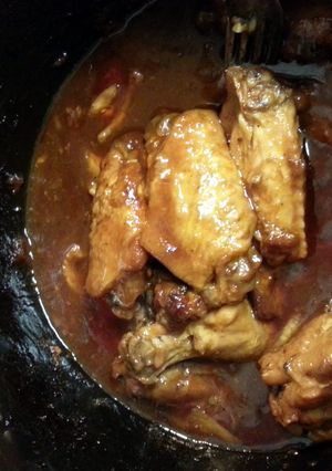 A picture of Crock pot bbq chicken.