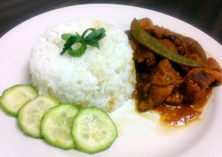 Tasty And Delicious of Singapore meat curry