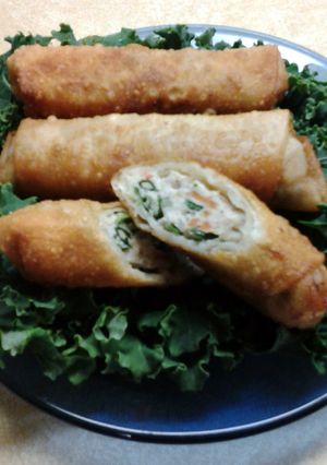 A picture of Chicken and Kale Eggrolls.