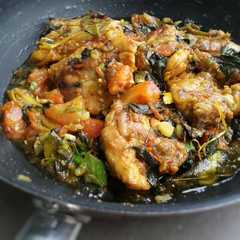 A picture of Ayam Woku.